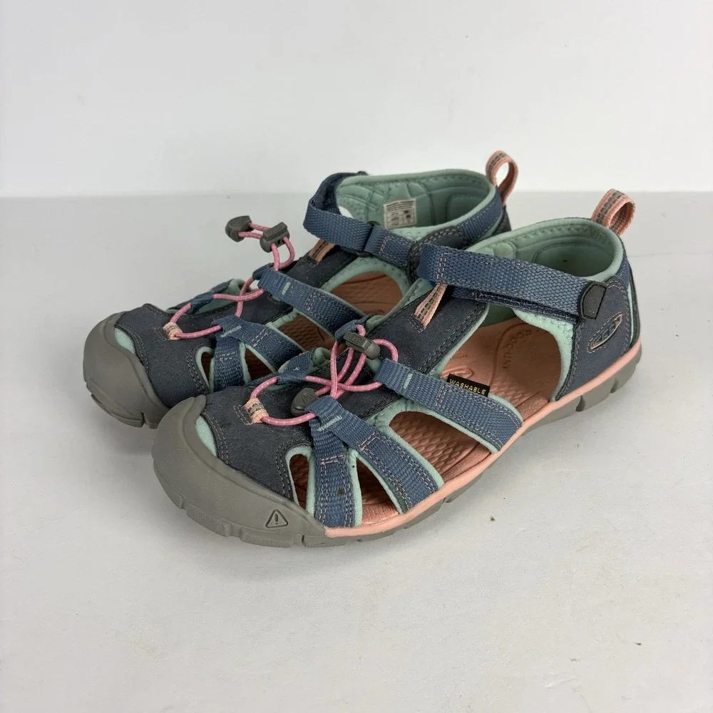 Keen CNX Blue Pink Pull-On Washable Sport Sandals Shoes women's size 6